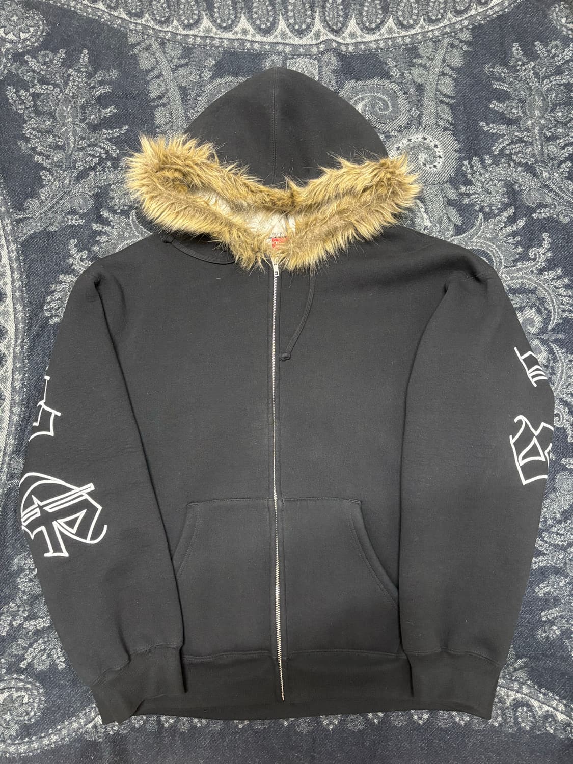 슈프림 포우 퍼 자켓 상품이미지1