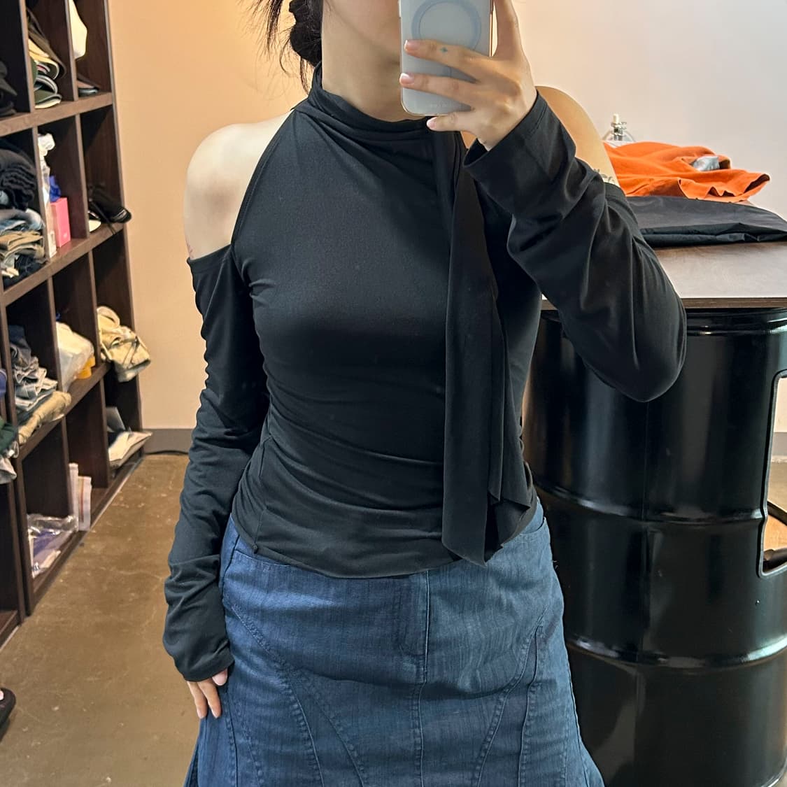 홀터 스카프 디테일 롱 슬리브 상품이미지4