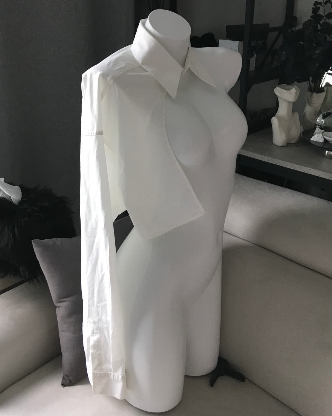 ༒ One-side unbalanced shirt 상품이미지3