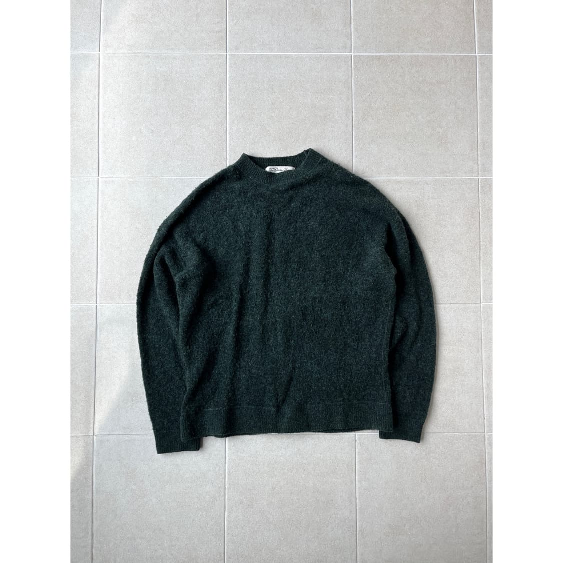 Remi relief sweater  상품이미지1