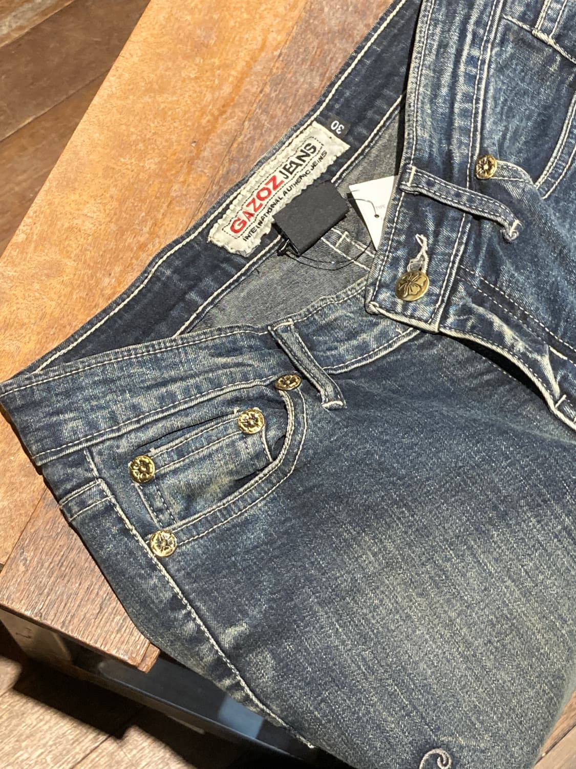 Gazoz Jeans 부츠컷 플라워 자수 팬츠 상품이미지4