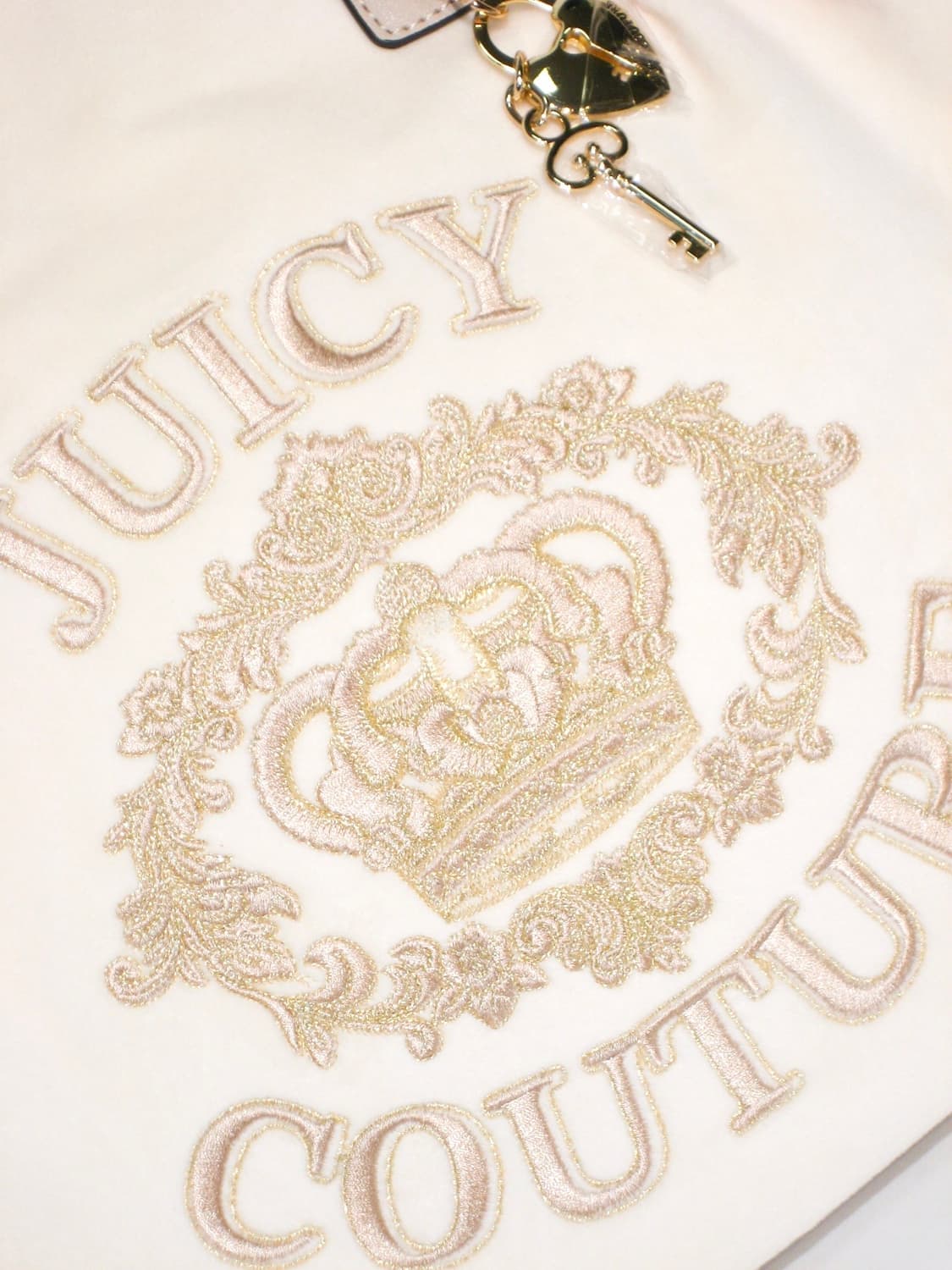 쥬시 꾸뛰르 크림&핑크 벨로아 빅 숄더백 + 하트 키 챰 💛 히메갸루  상품이미지3