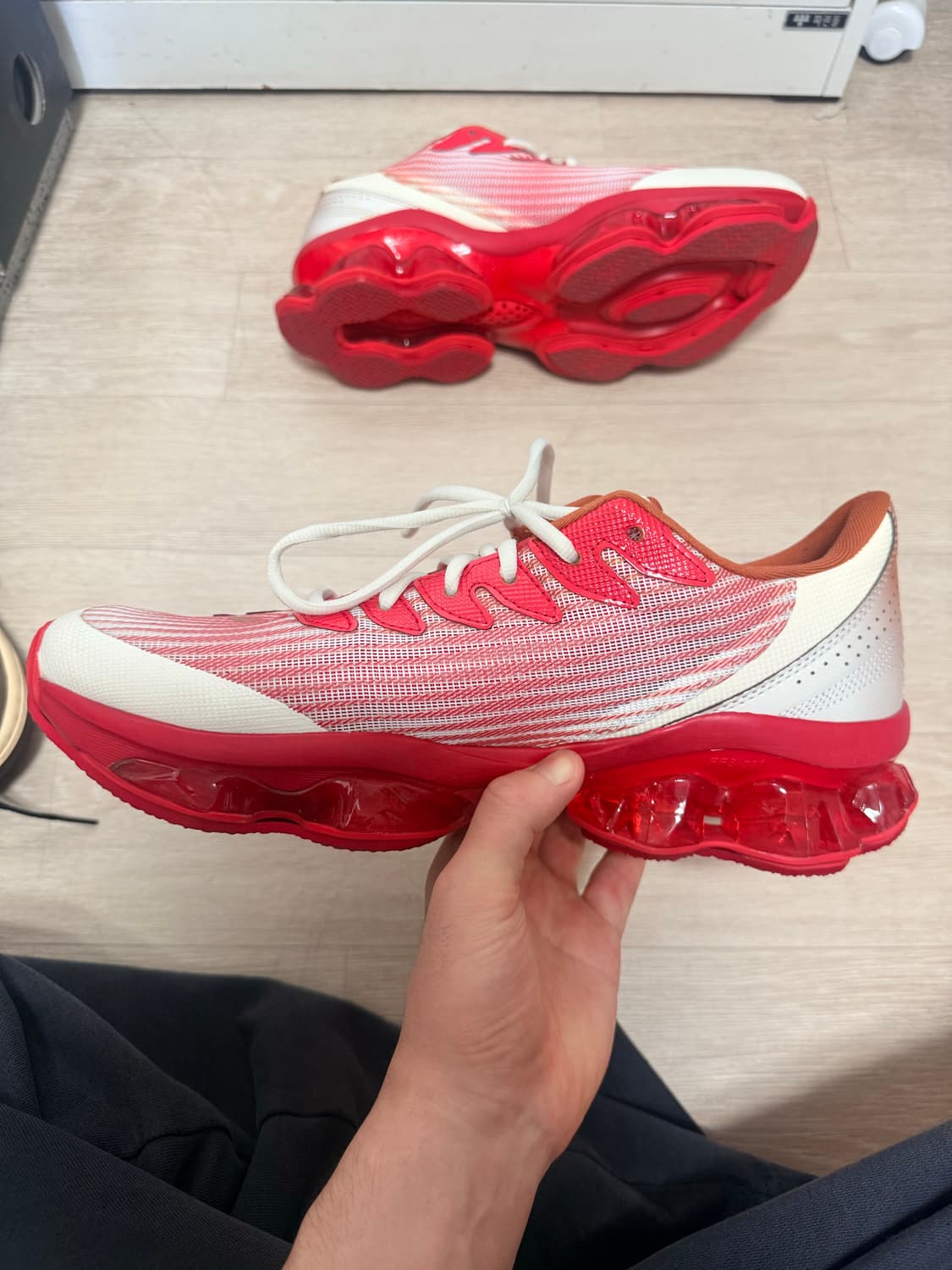 아식스 키코 젤 퀀텀 레비트렉 애플 레드 295 상품이미지2