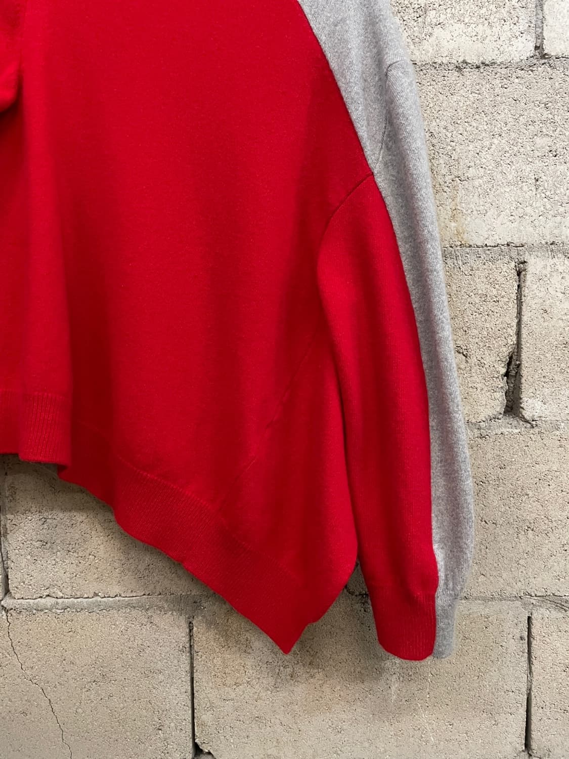 로에베 비대칭 캐시미어 니트  상품이미지4