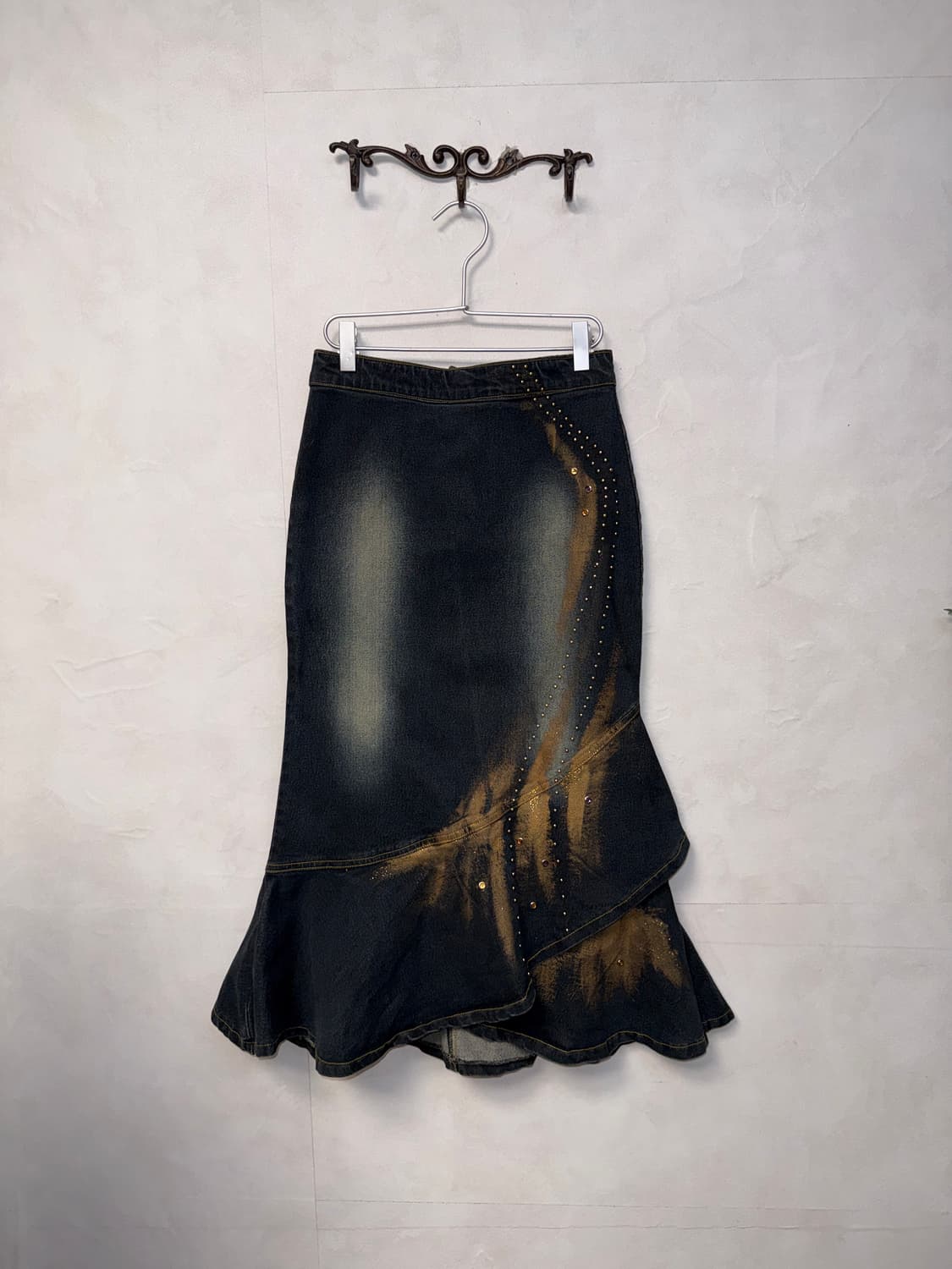 Washing denim gold painted stud cubic sk 상품이미지1