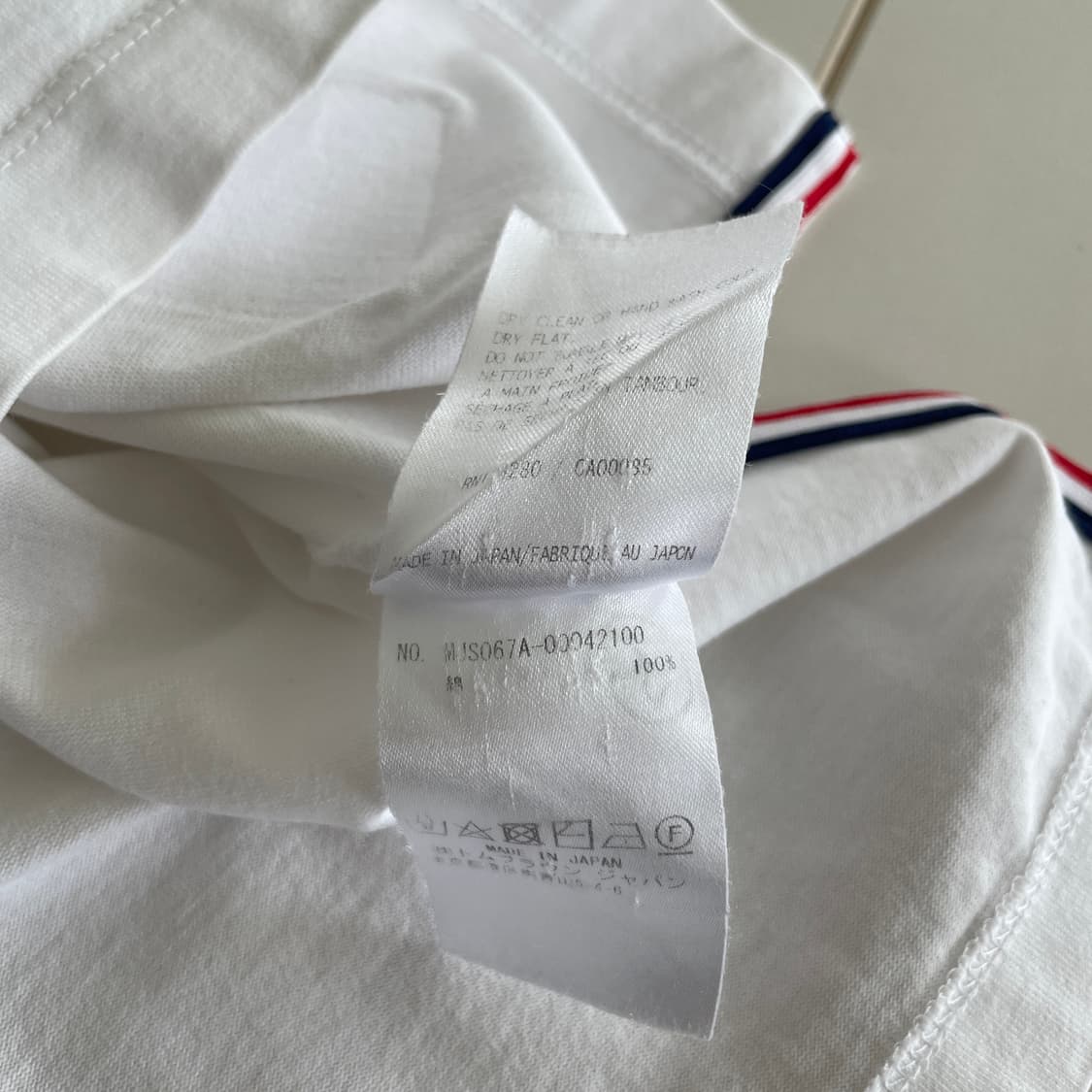 톰브라운 3,100 저지 릴렉스드 사이드 슬릿 화이트 반팔 티셔츠 상품이미지10