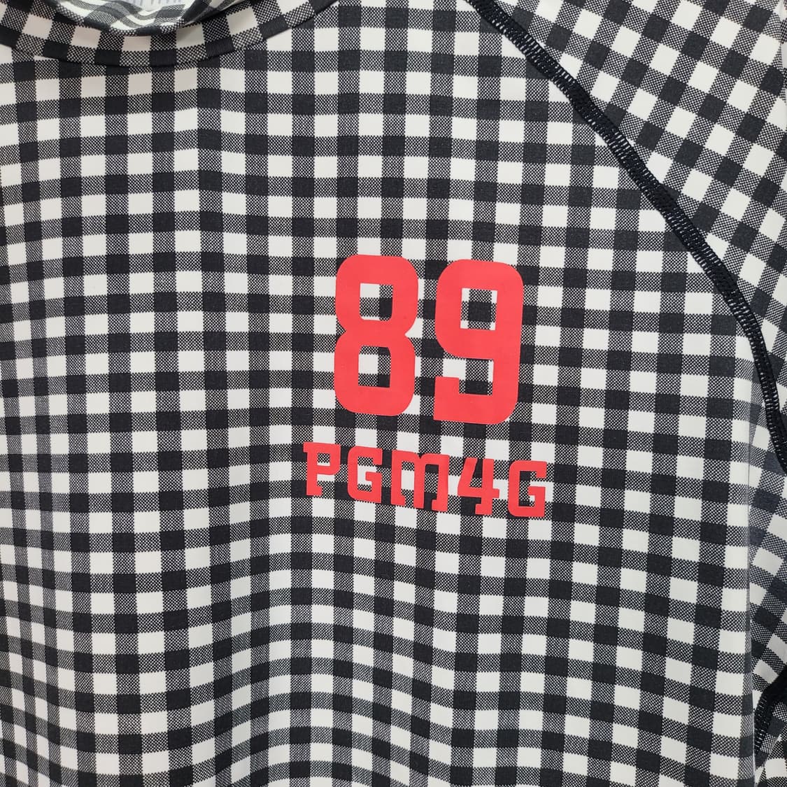 파리게이츠 골프웨어 하이넥 냉감 긴팔 티셔츠 105사이즈 새상품급 상품이미지3