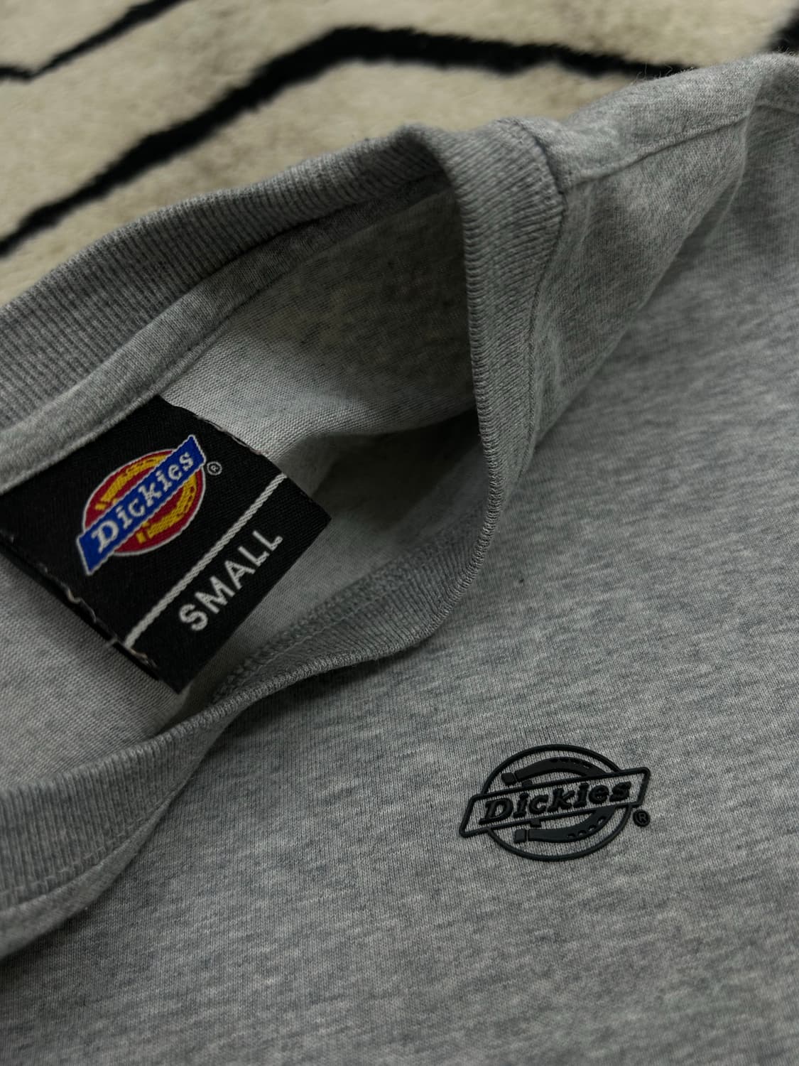 [S]디키즈 스몰로고 반팔/그레이 상품이미지3