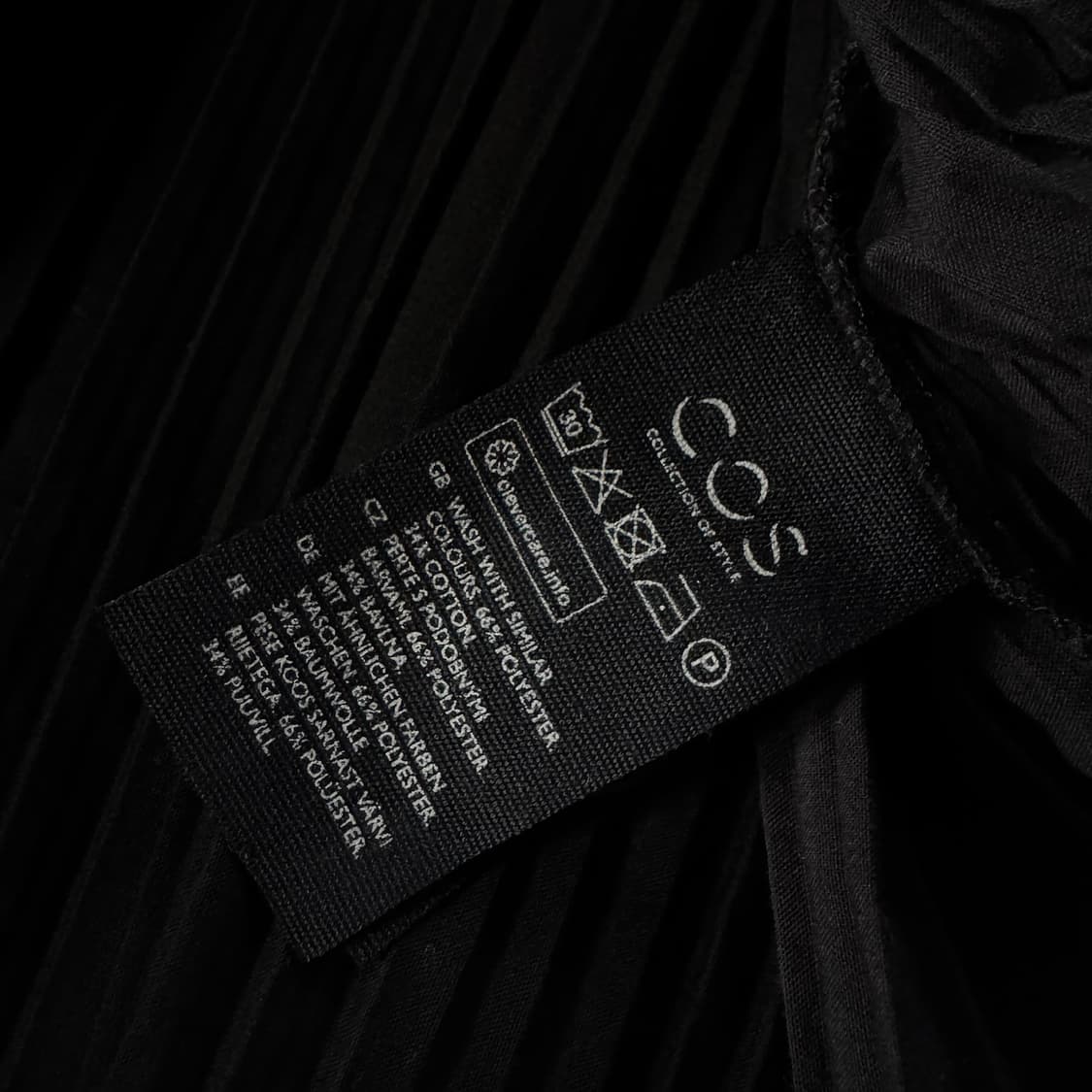 코스 COS 플리츠 슬리브리스 원피스 상품이미지5