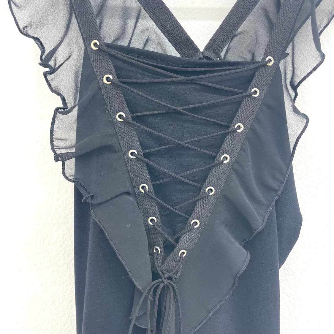 black lace-up ruffle cami Top 상품이미지3