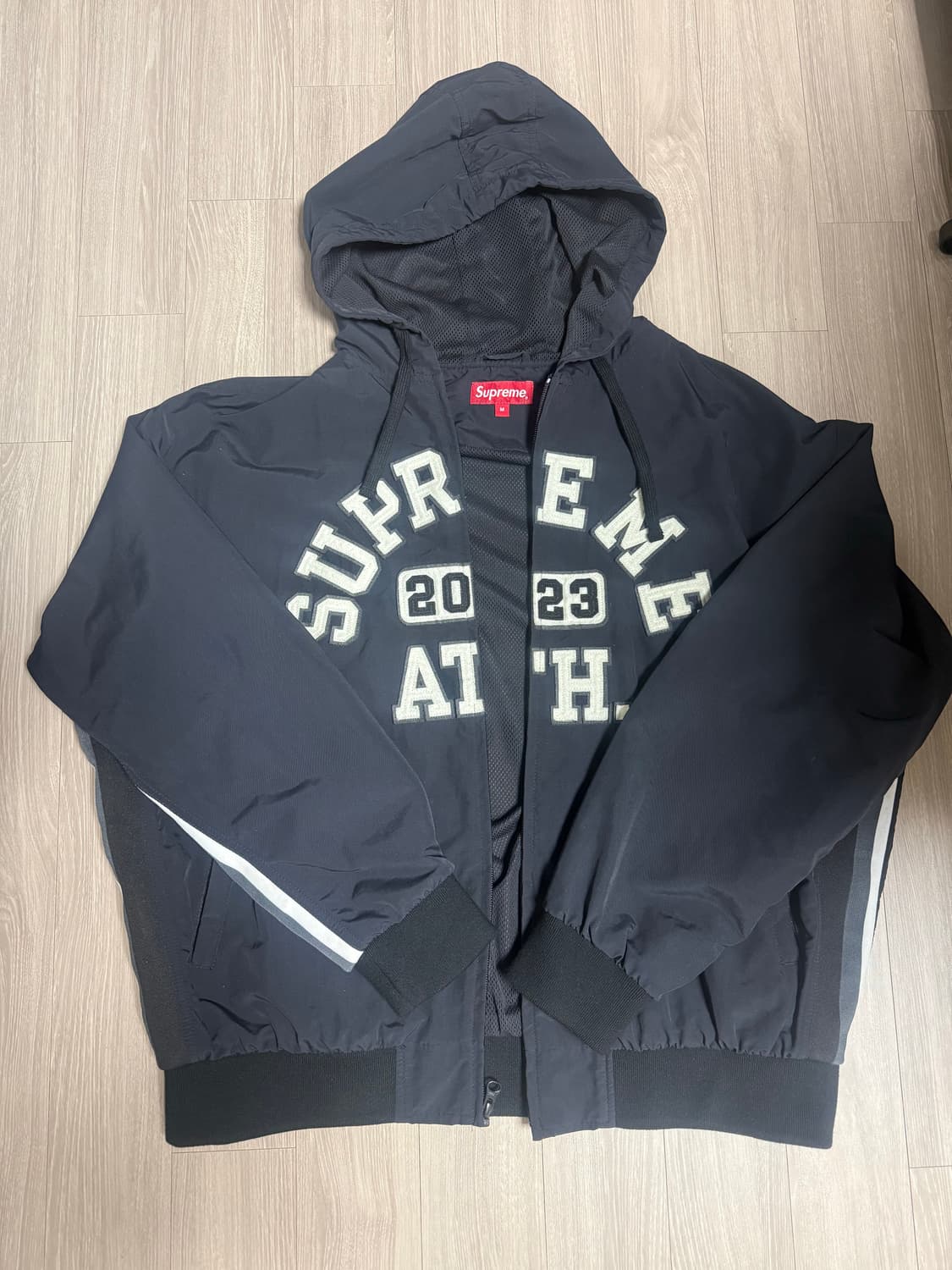 슈프림 아플리케 후드 트랙자켓 m 상품이미지1