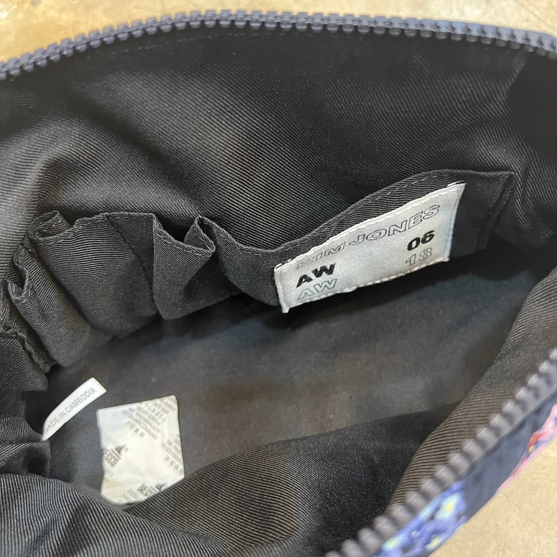 GU x KIM JONES 파우치 상품이미지5