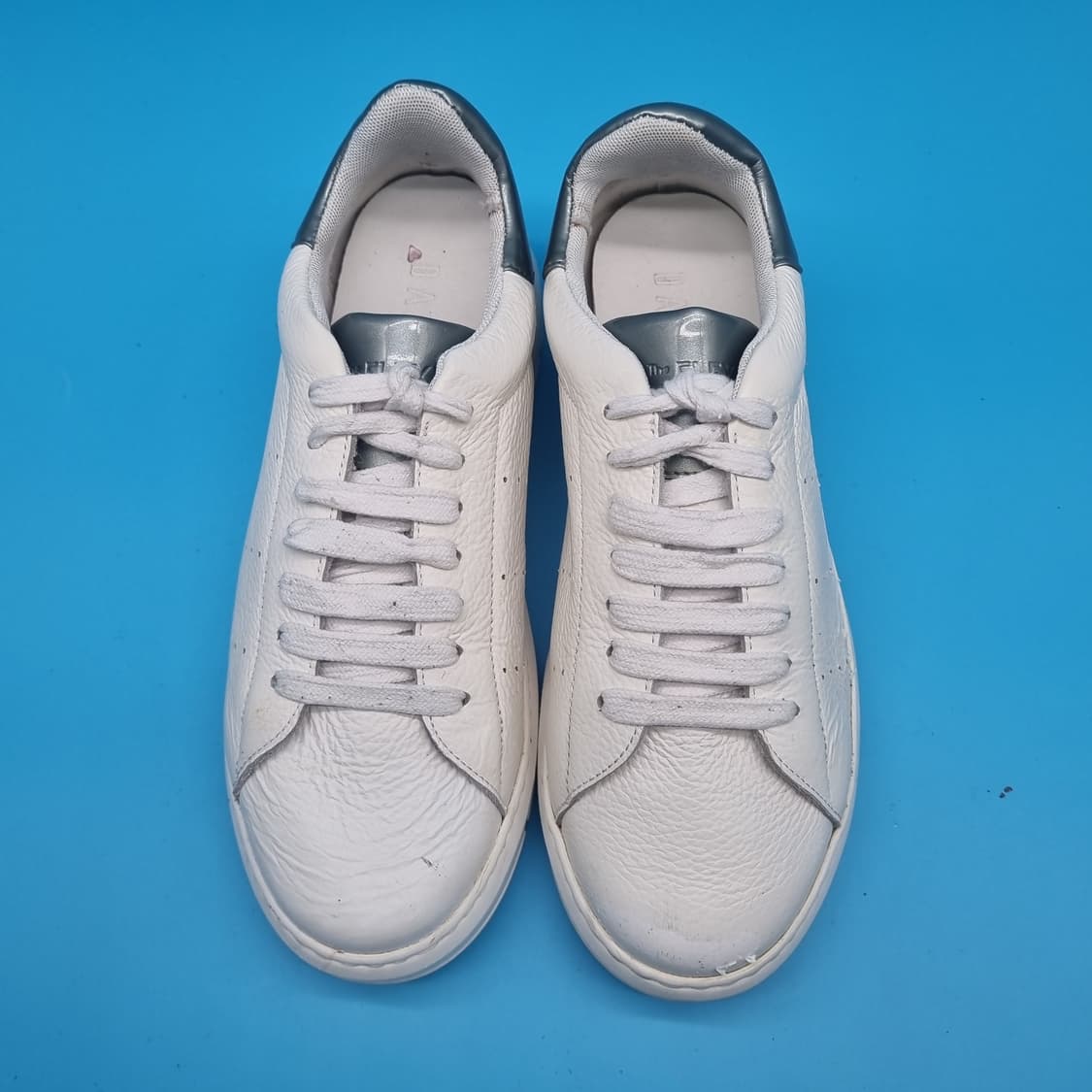 oo 닥스 스니커즈 240 상품이미지2