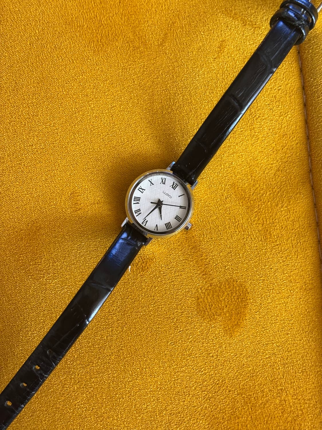 로이드 블랙 가죽 시계[단종제품] 상품이미지1