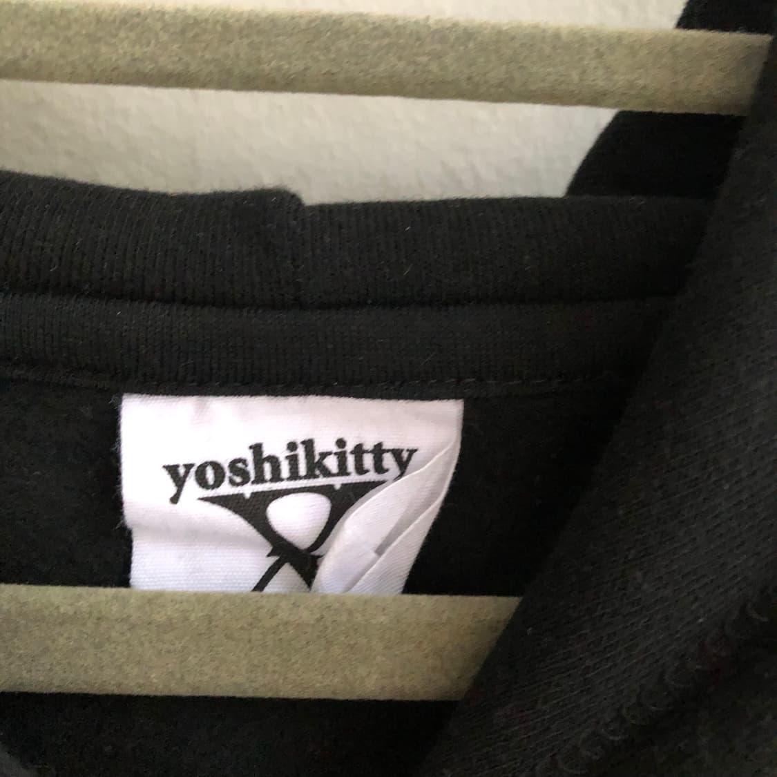 요시키티 블랙 후드티 상품이미지5