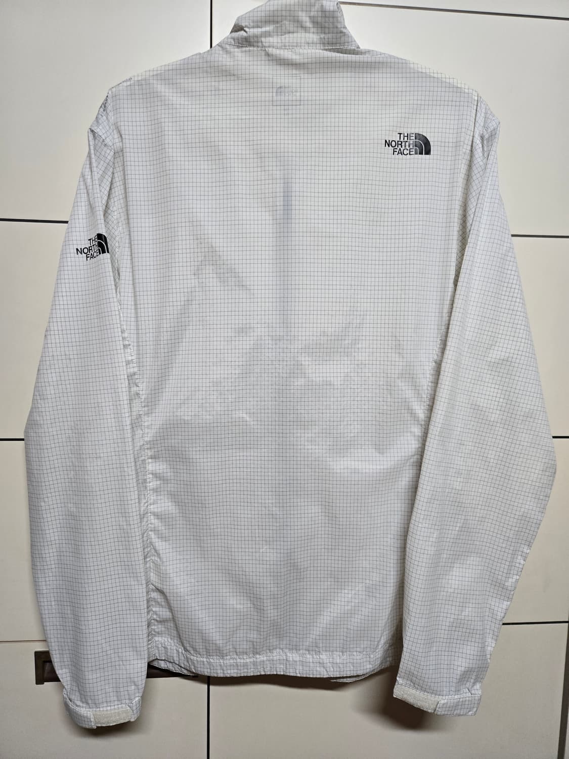 노스페이스 남성 체크패턴 경량 바람막이 점퍼(100사이즈) 상품이미지5