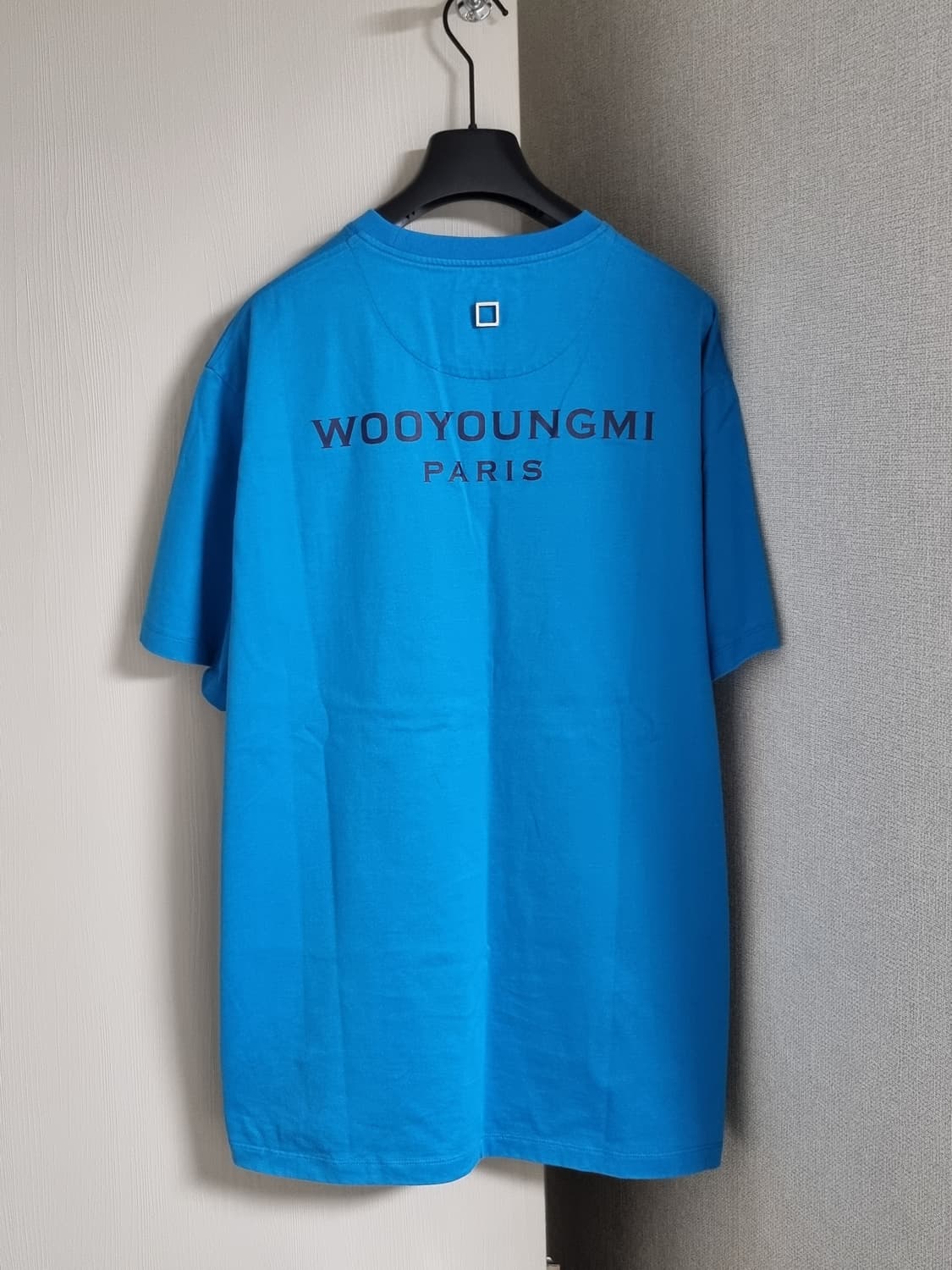 우영미 백로고 블루 반팔 상품이미지2