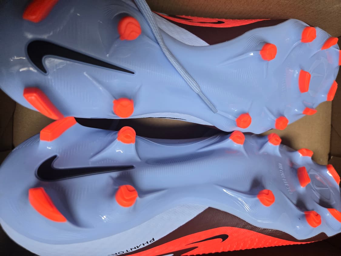 나이키 팬텀 6 하이 아카데미 FG 상품이미지2