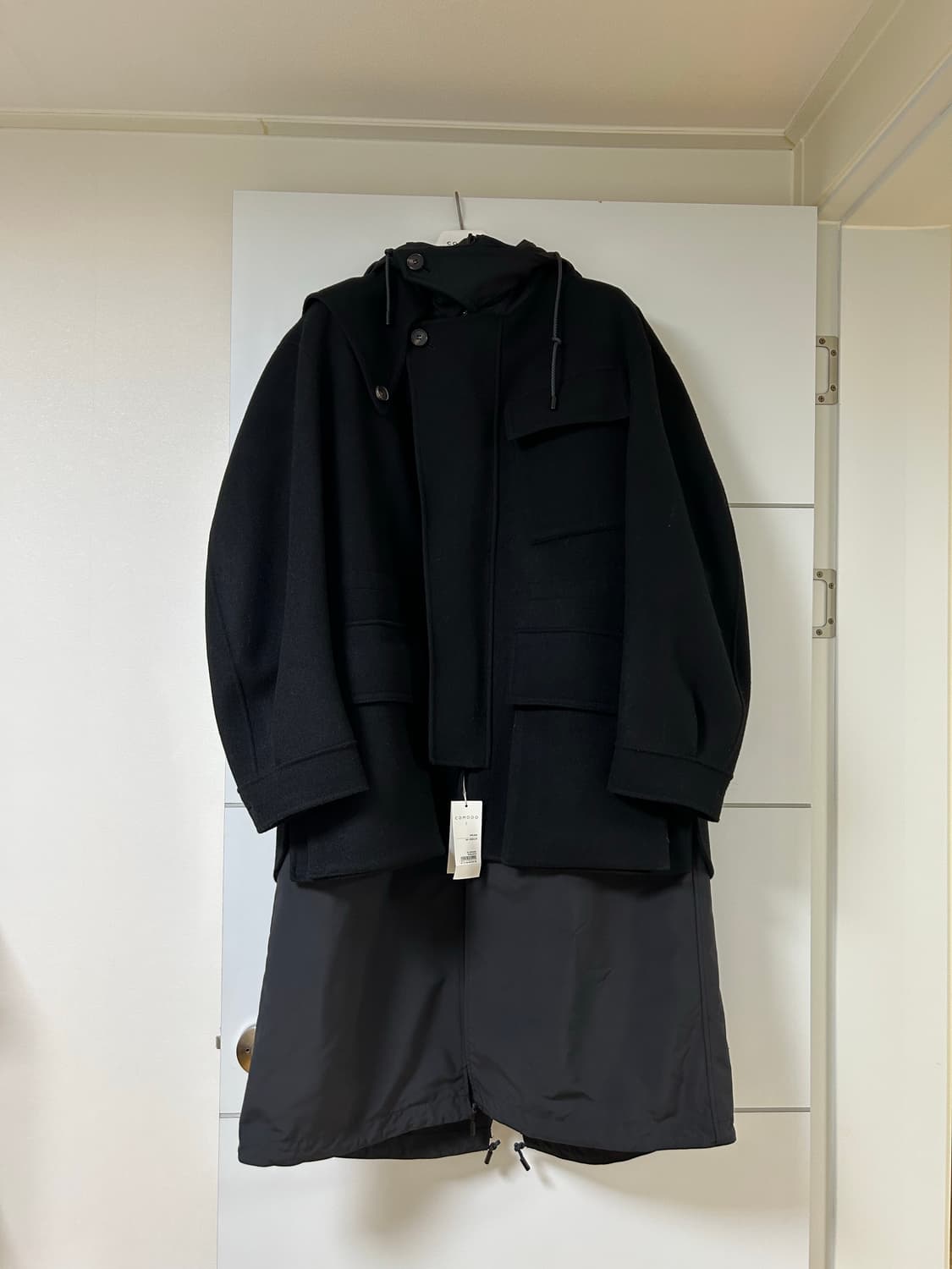 코모도 레이어드 코트 블랙 100 상품이미지1