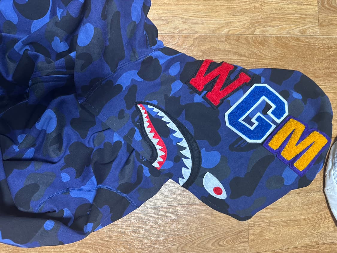 베이프 샤크후드 블루 2xl 상품이미지2