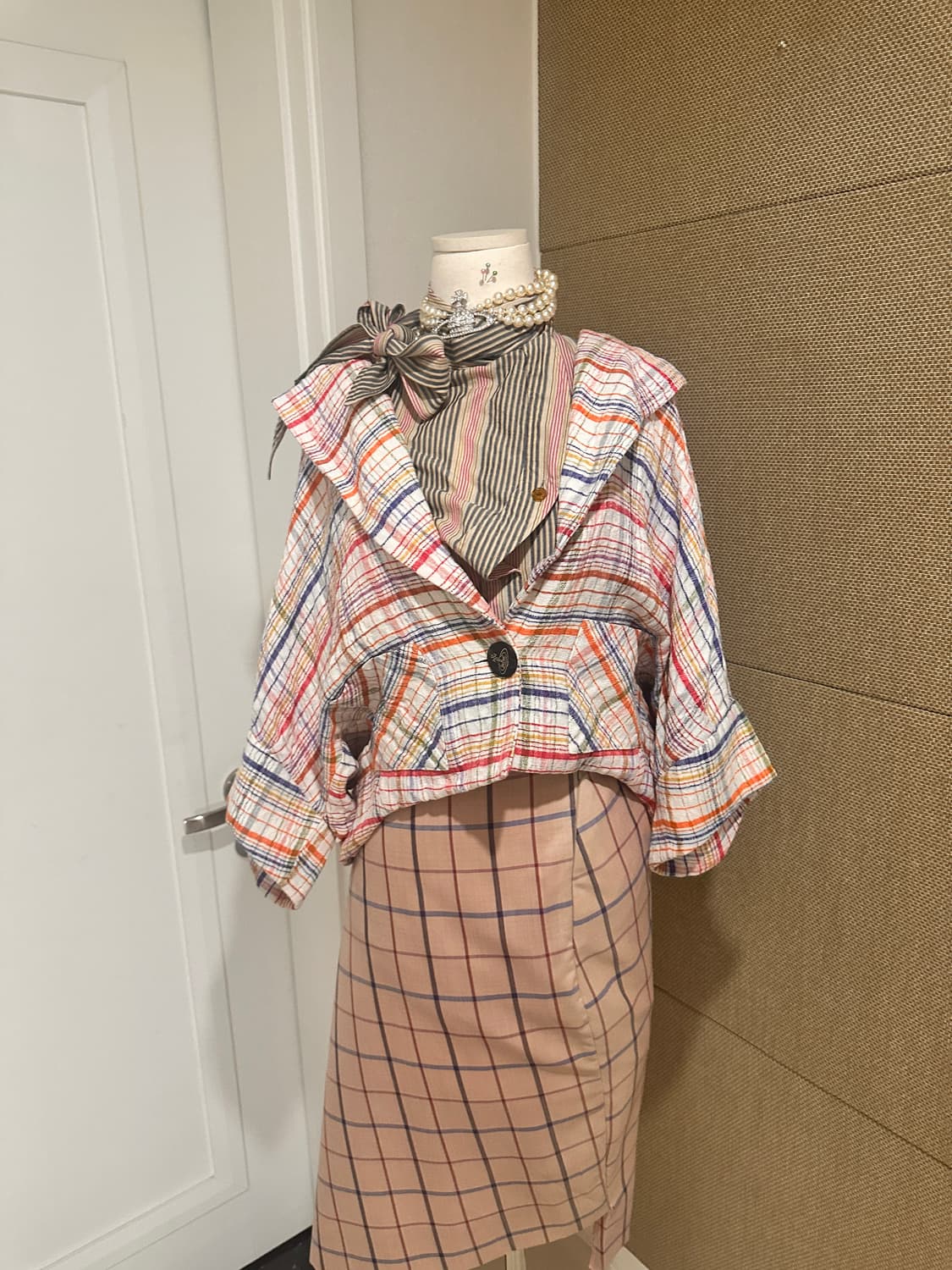 비비안웨스트우드 체크 가디건 상품이미지1