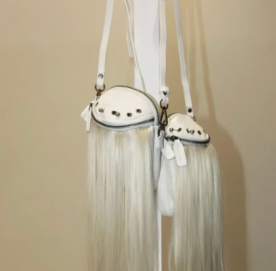 titshouse 블론드 아일렛 크로스백 상품이미지3