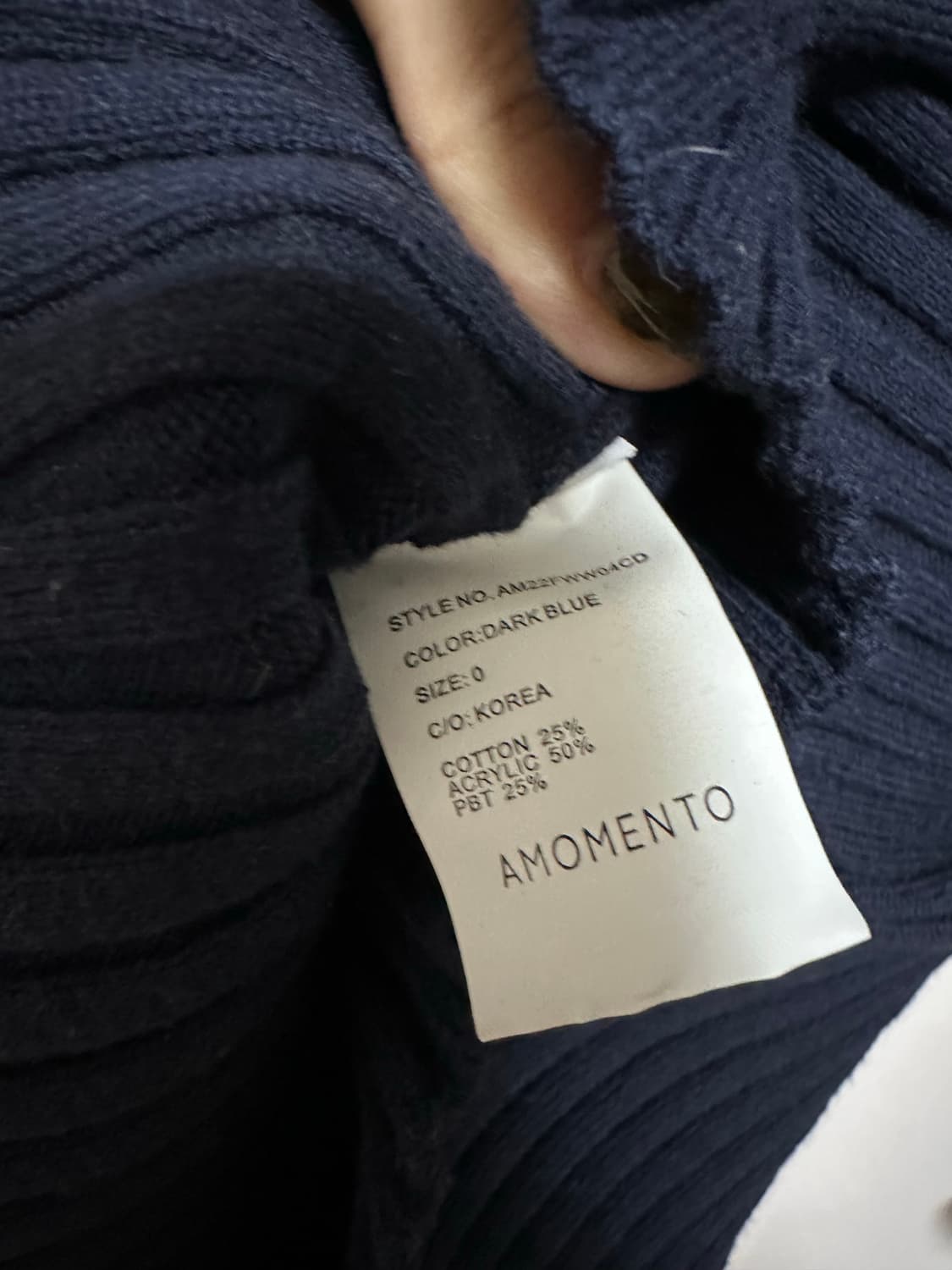 아모멘토 하이넥  립 니트집업 네이비 상품이미지8