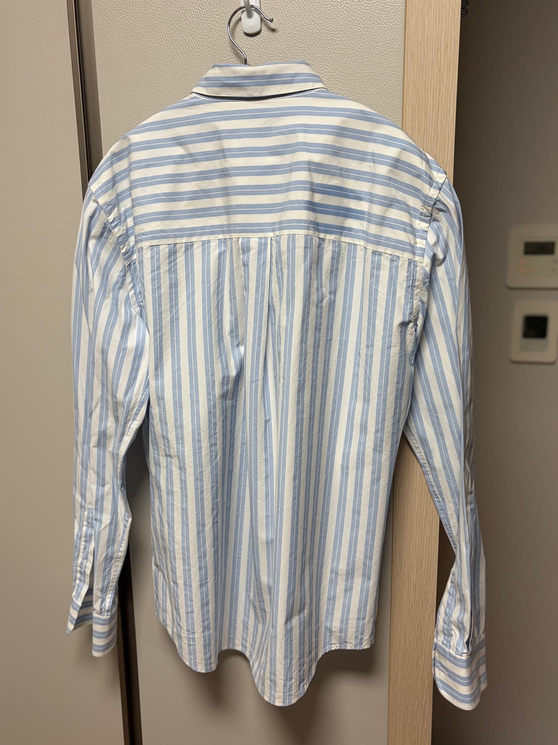 아미 스트라이프 하트자수 셔츠 상품이미지4