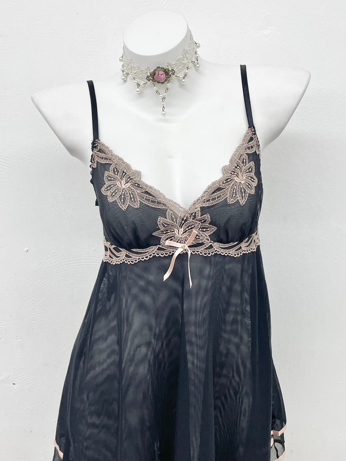 블랙 자수 레이스 슬립 상품이미지2