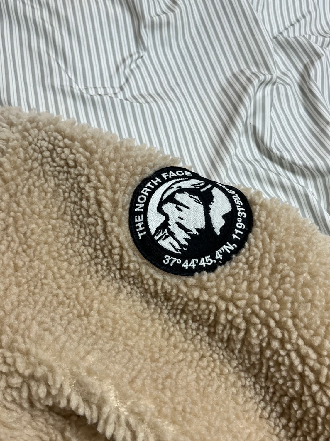 노스페이스 화이트라벨 남여공용 후리스 뽀글이 상품이미지2