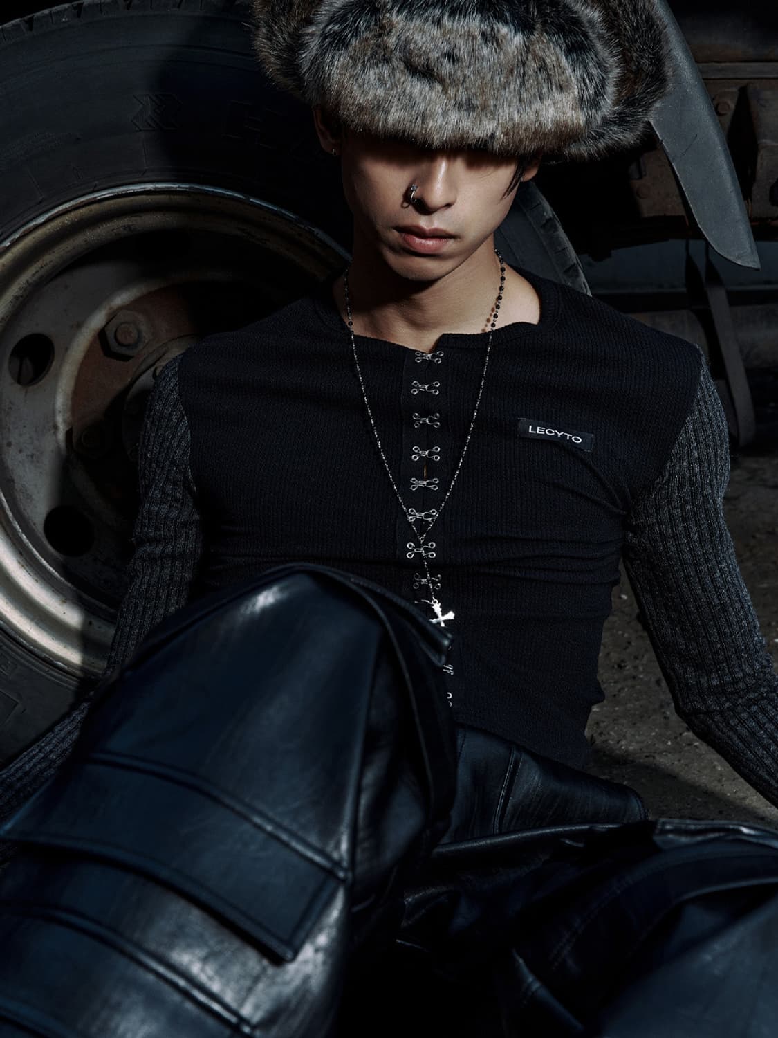 Hook-Line Slim T-shirt_[Black] 상품이미지2