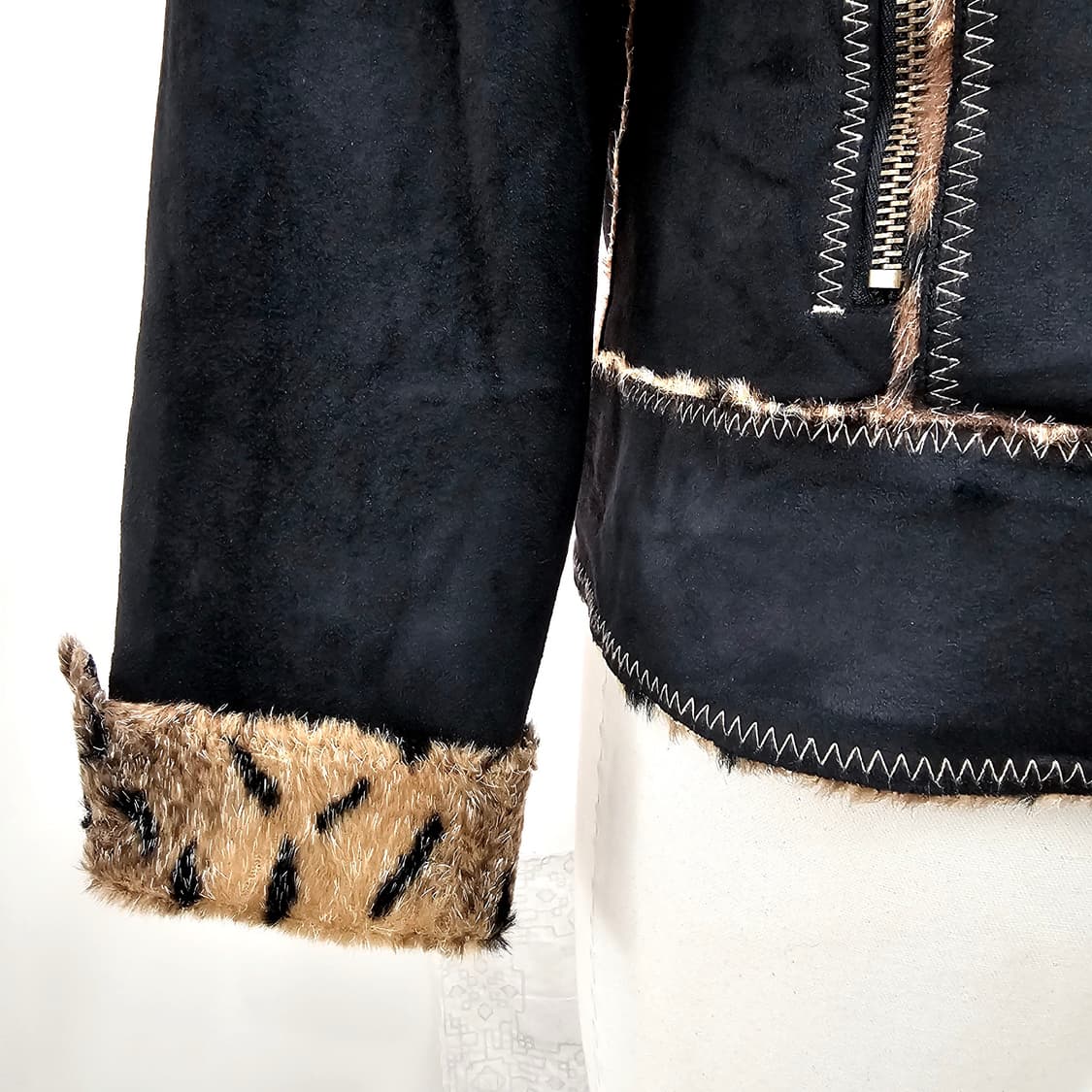 Calispia 리버시블 애니멀 퍼 집업 무스탕 자켓 상품이미지7