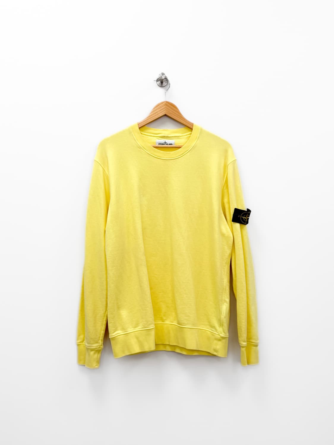 스톤아일랜드 20SS 가먼트 다잉 와펜 맨투맨 상품이미지1