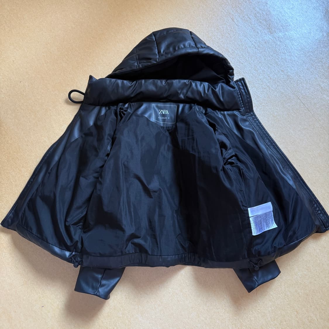 자라 블랙 패딩 XS / 2022년 구매  상품이미지3