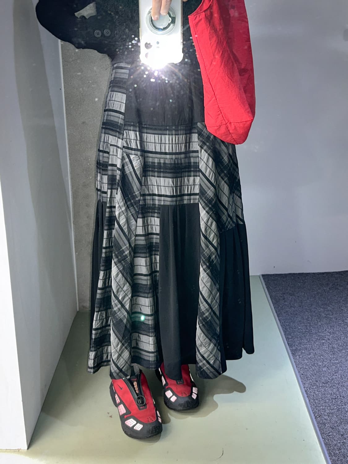 silver check pannel long skirt 상품이미지1