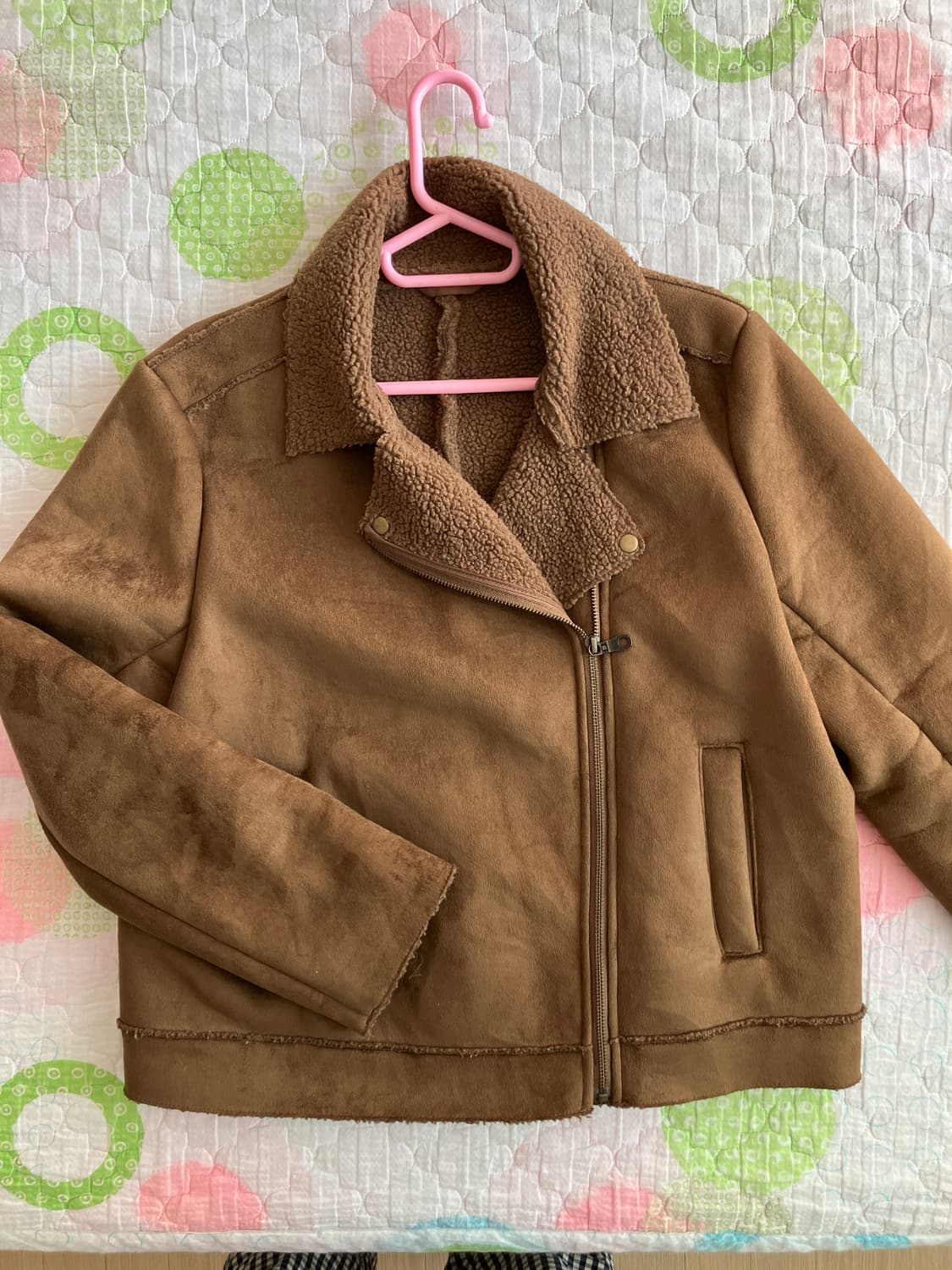 GU 브라운 무스탕 상품이미지1