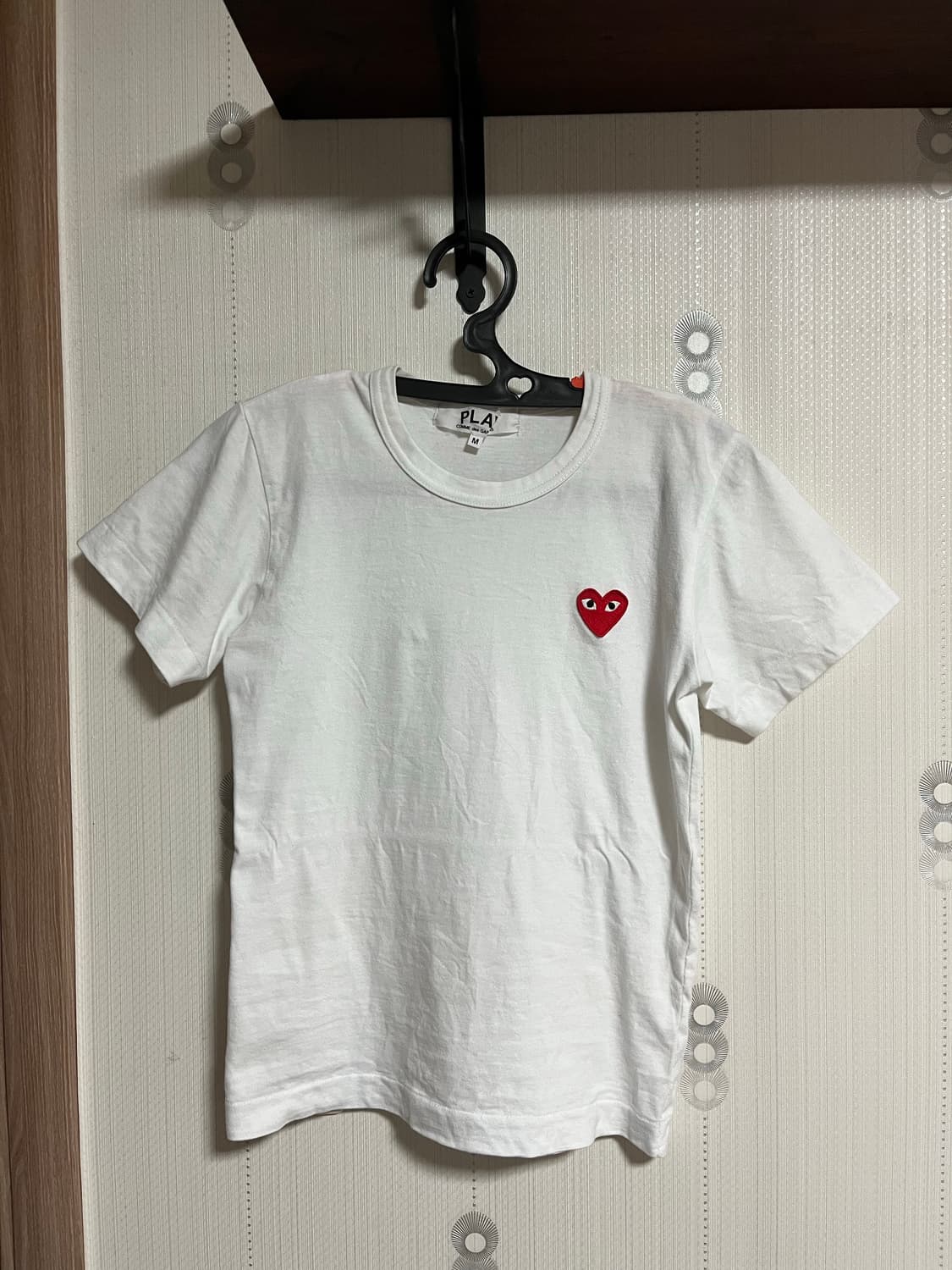 정품) 꼼데가르송 슬림핏 반팔티 M 상품이미지1