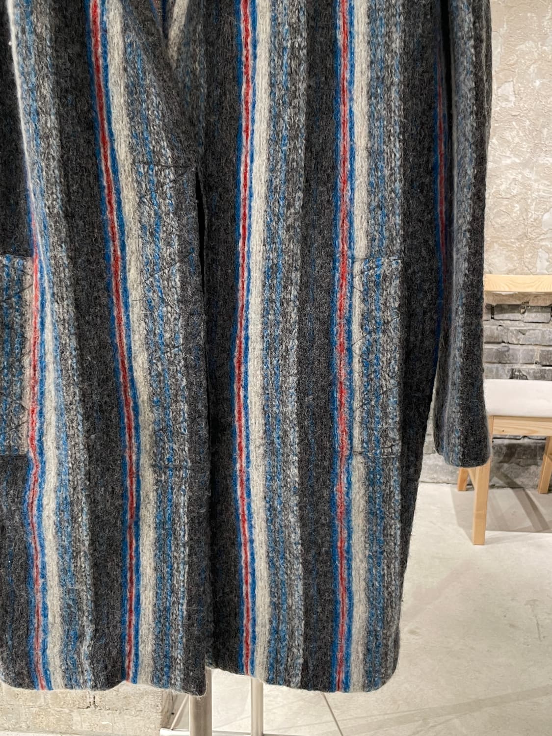 이로 그레이 스트라이프 히든 버튼 울 숏 코트 상품이미지5