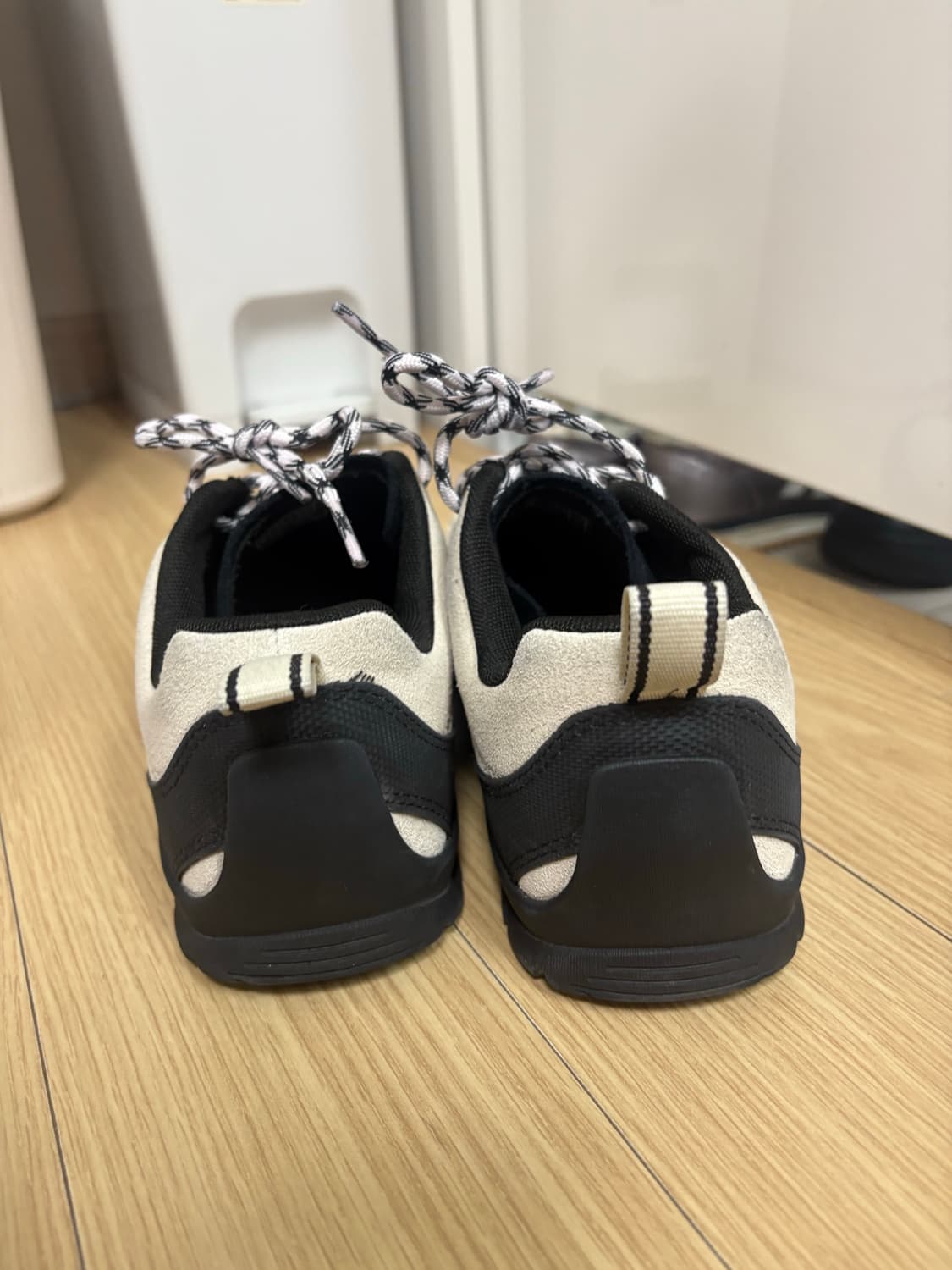 2회 착용) 킨 keen 재스퍼 아이보리 245mm 상품이미지5