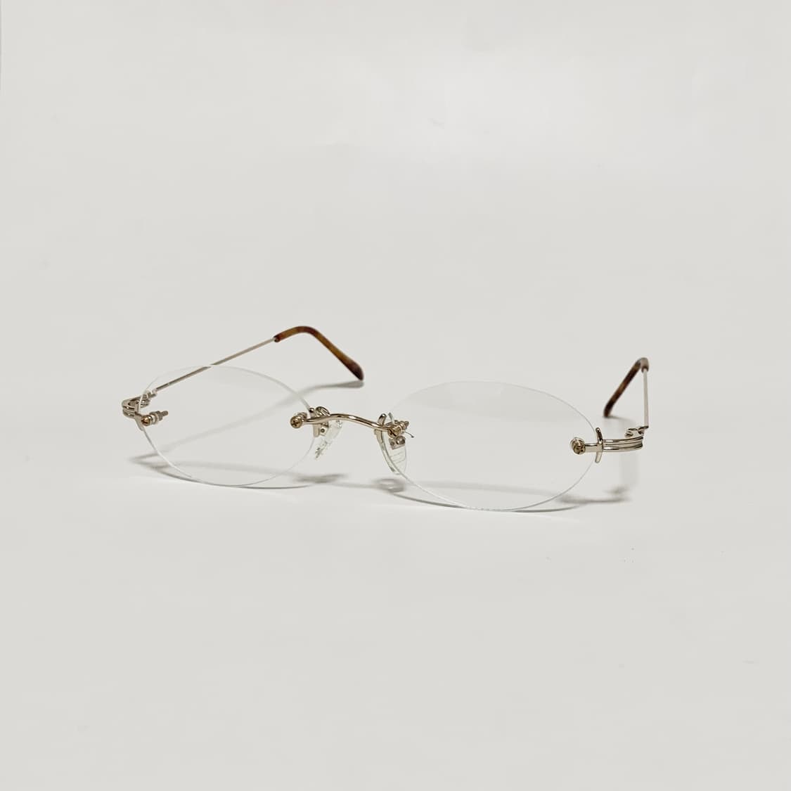 951 데드스탁 빈티지안경 빅사이즈 골드 호피 슬림 오벌 무테 경량 상품이미지2