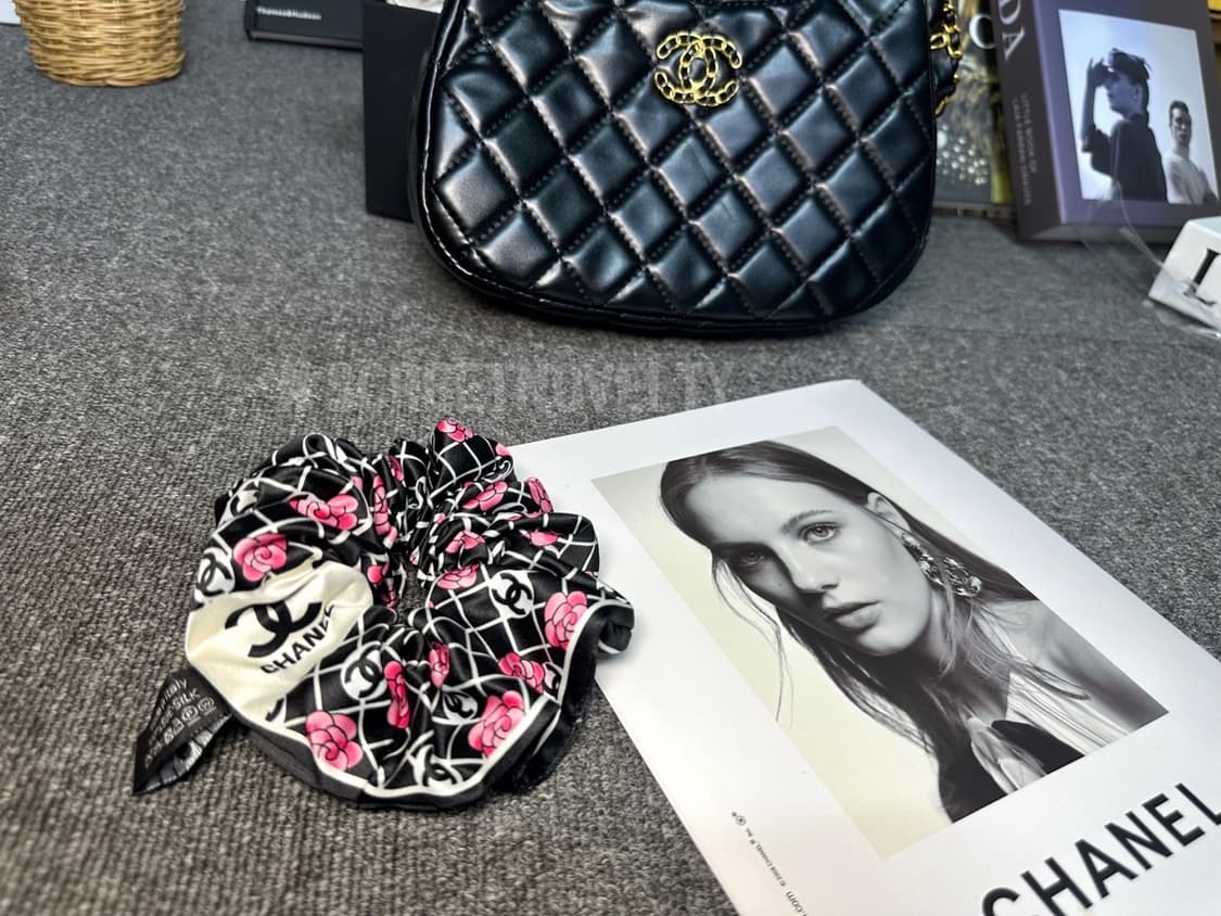 샤넬 까멜리아 핑크 헤어슈슈 상품이미지9