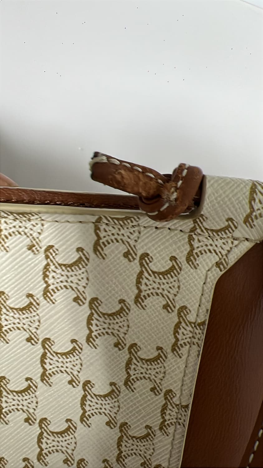 셀린느 트리오페 화이트 폰홀더백 상품이미지5