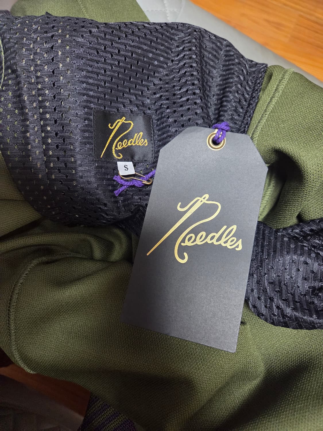 니들스 부츠컷 트랙 팬츠 올리브 그린 [새제품] 상품이미지2