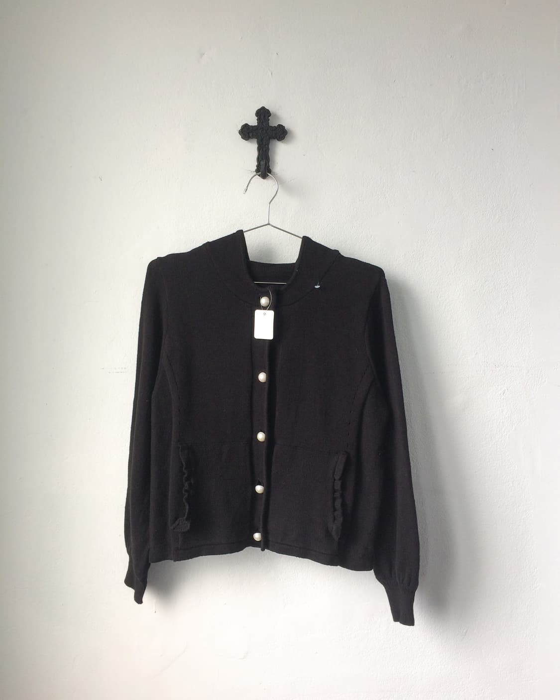 Button point frill knit hood cardigan 상품이미지2