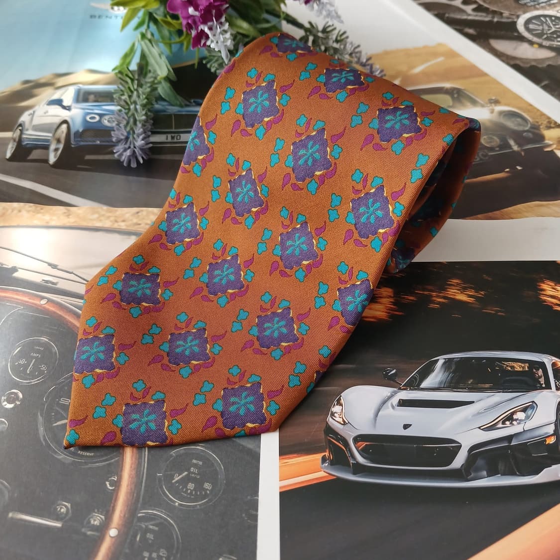 발렌시아가 실크 플로럴 넥타이 9.7cm A+등급 A19001
 상품이미지2