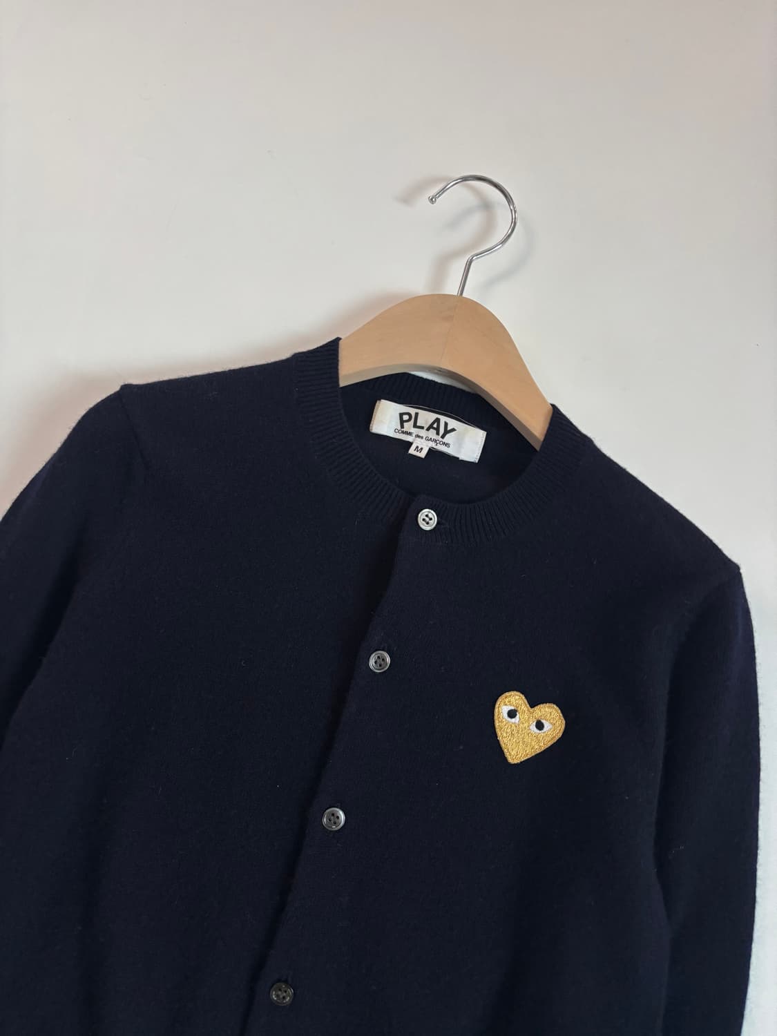 COMMEdesGARCONS 꼼데가르송 골드와펜 네이비컬러 울 가디건 상품이미지4