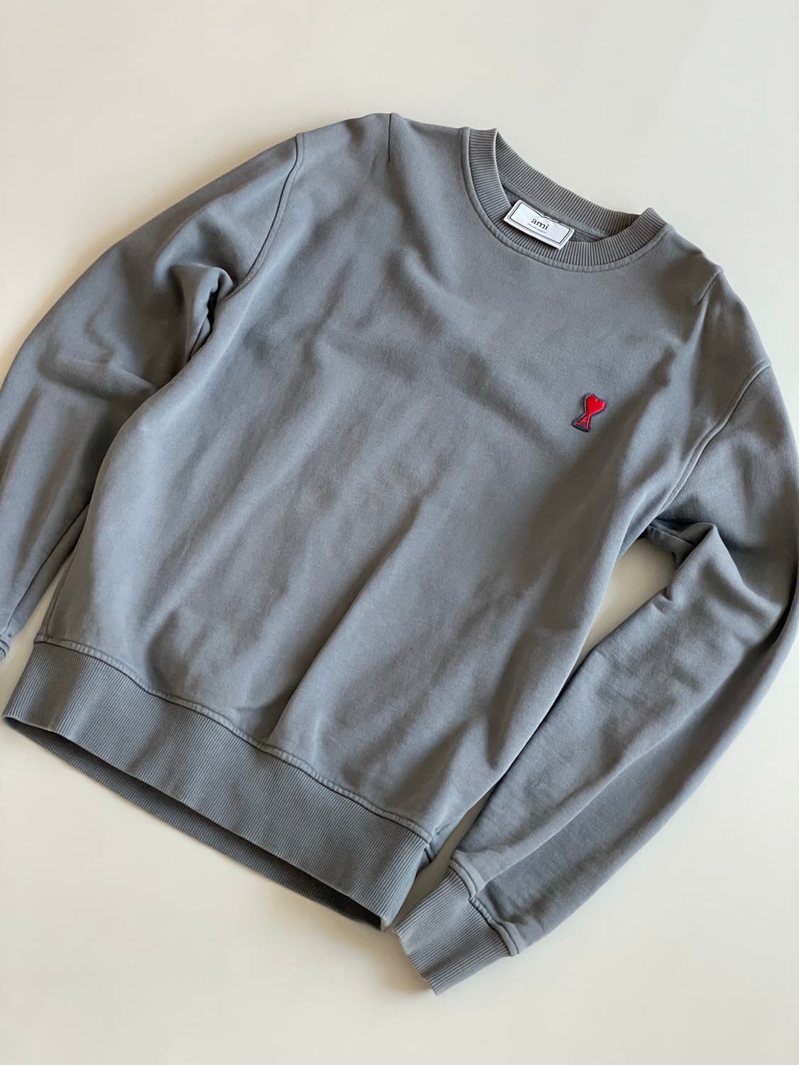 아미 스몰 하트 맨투맨 그레이 S사이즈 상품이미지1