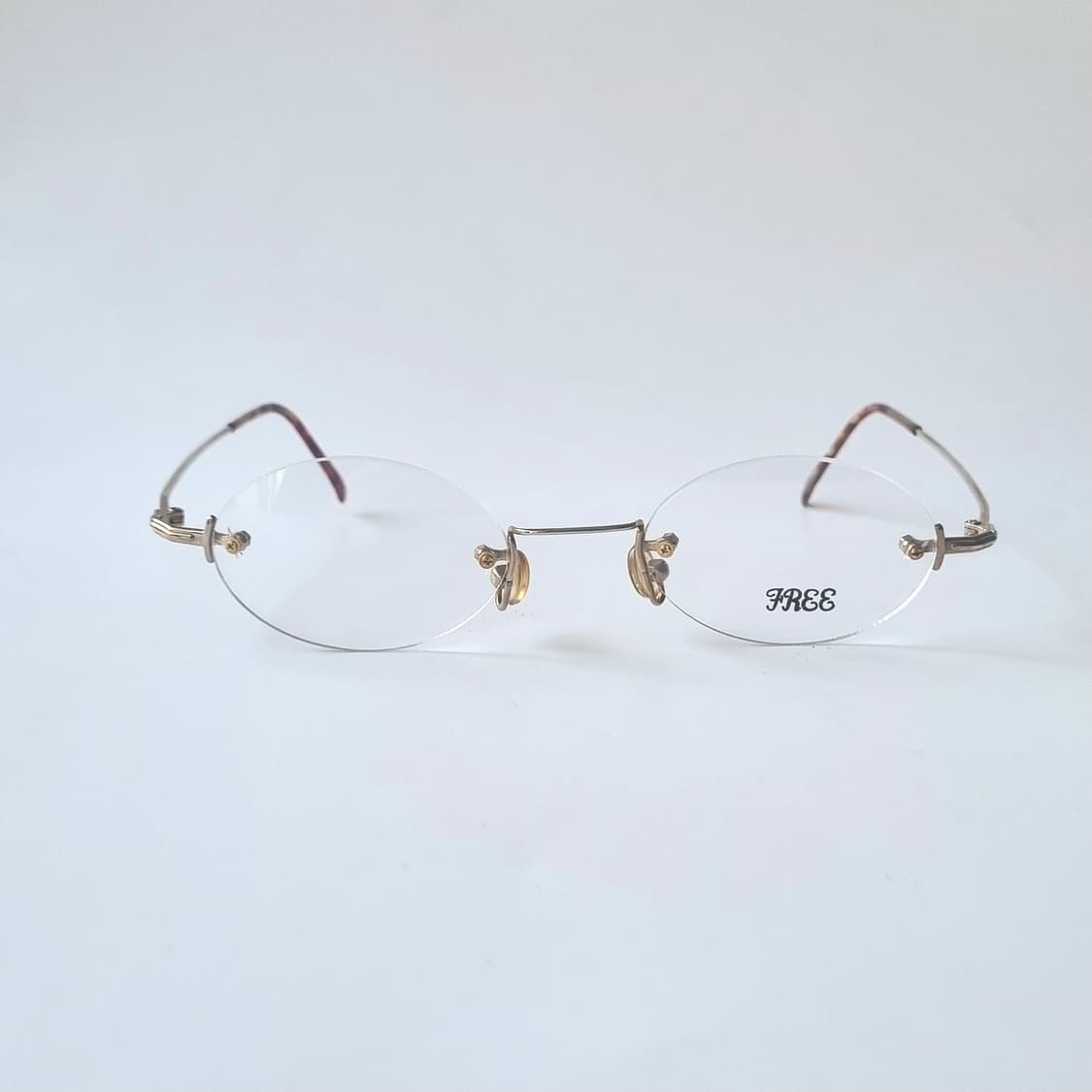 데드스탁 오벌형 심플한 무테 안경테 564 상품이미지2