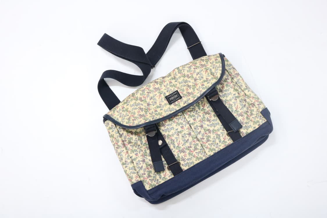 PORTER x BEAMS BOY 포터 빔즈보이 플라워 패턴 메신저백 상품이미지2