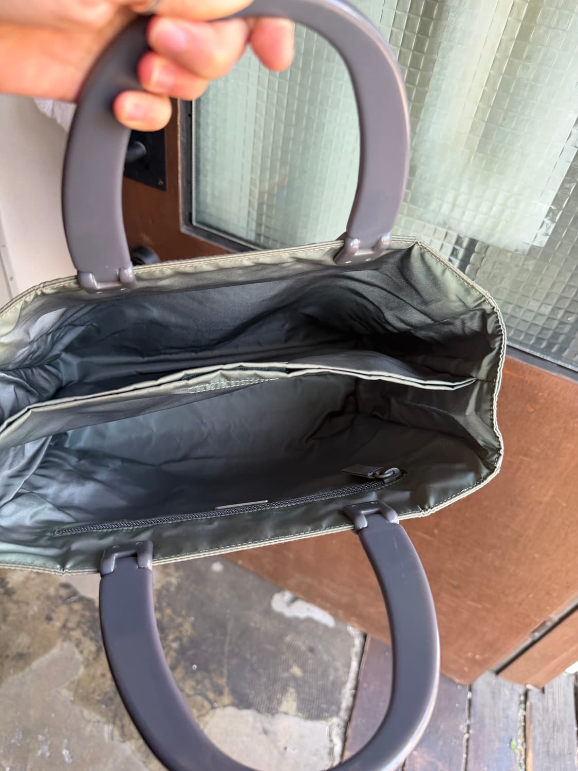 early 00s 프라다 포코노 플라스틱 핸들 백 상품이미지7